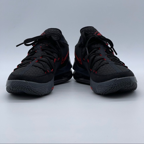 Nike LeBron 17 Low. - Picture 9 of 12